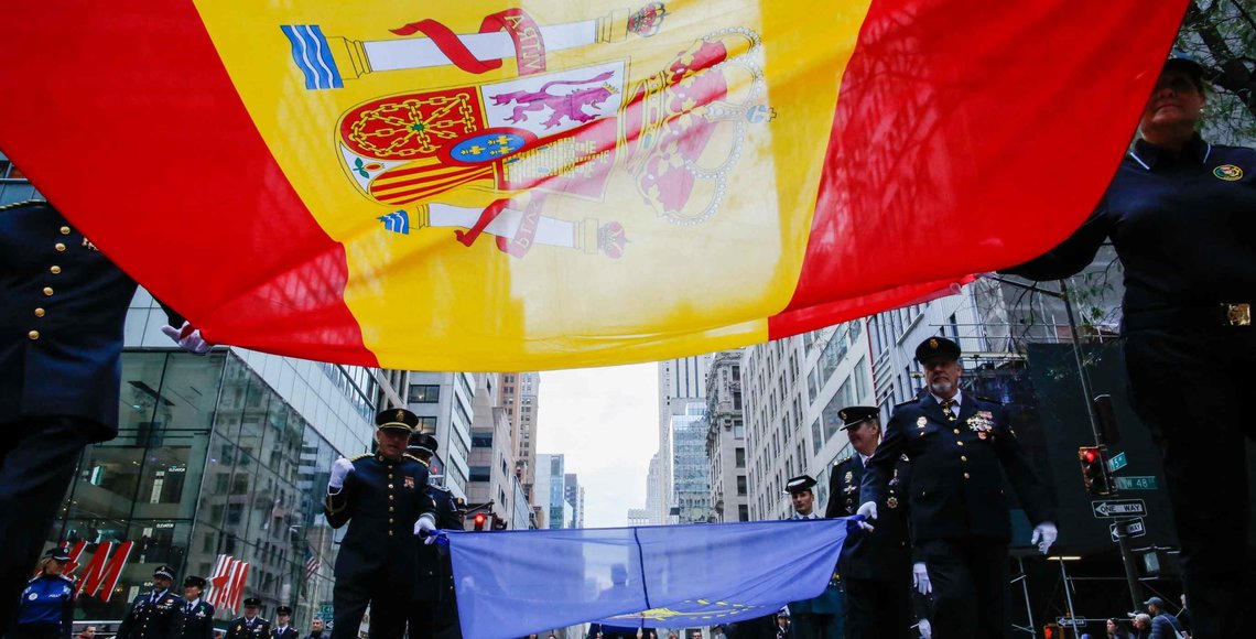 Desfile de la Hispanidad recorre Nueva York en 150 aniversario de La